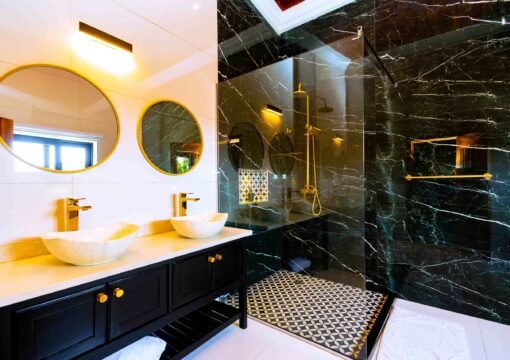 Standard Queensize (Room 3)