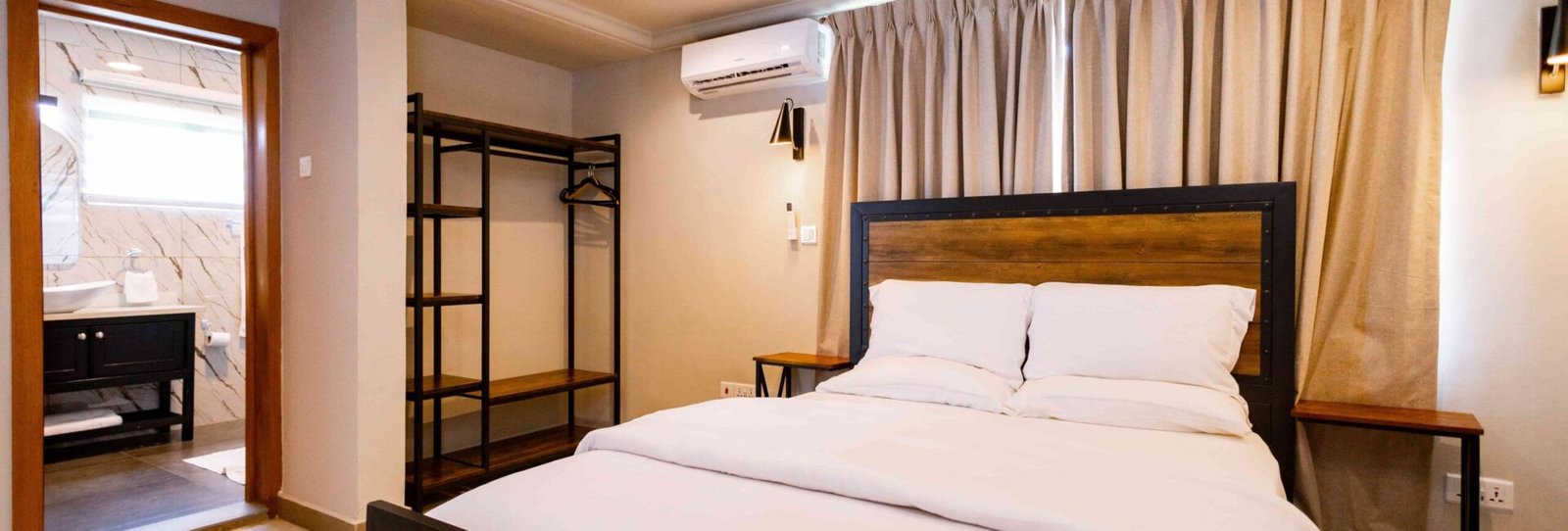 Standard Queensize (Room 2)