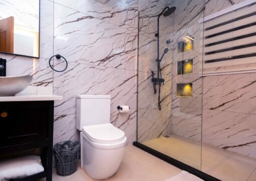 Standard Kingsize (Room 5)