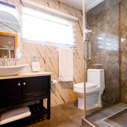 Standard Queensize (Room 2)