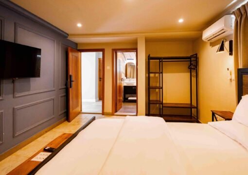 Deluxe Queensize (Room 9)