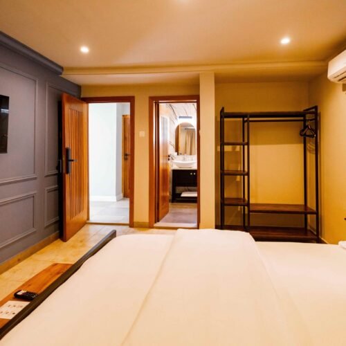 Standard Queensize (Room 3)